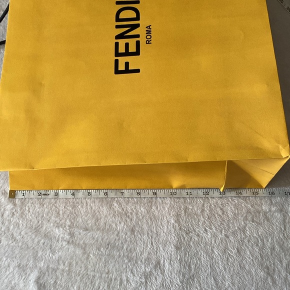 Fendi paper shopping bag with ribbon string - Picture 16 of 16